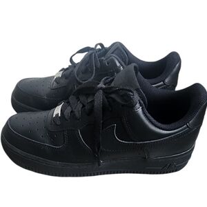 Black Nike Air Force Air Sneakers